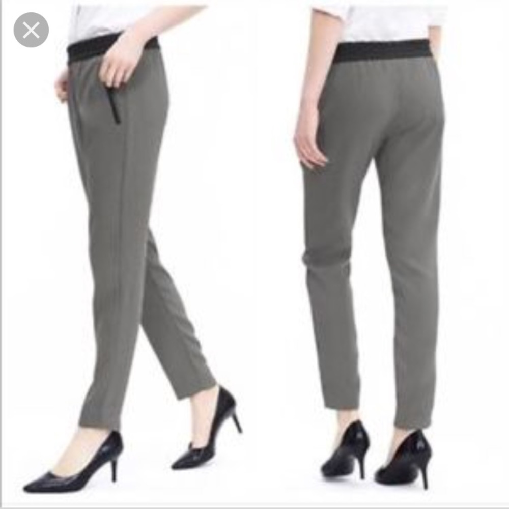 BANANA REPUBLIC DRAPEY DRESS PANT FAUX LEATHER